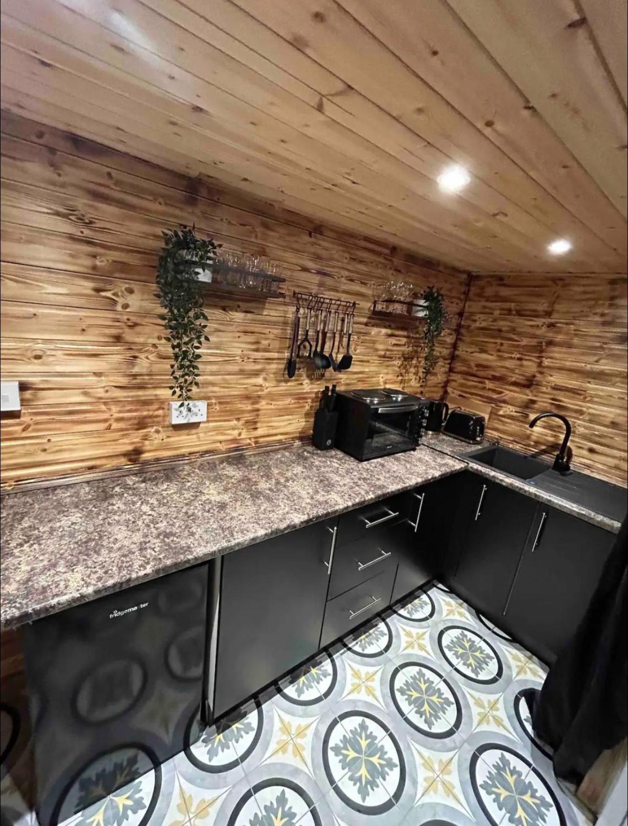 Cozy Cottage With Hot Tub! Cadnam Екстер'єр фото