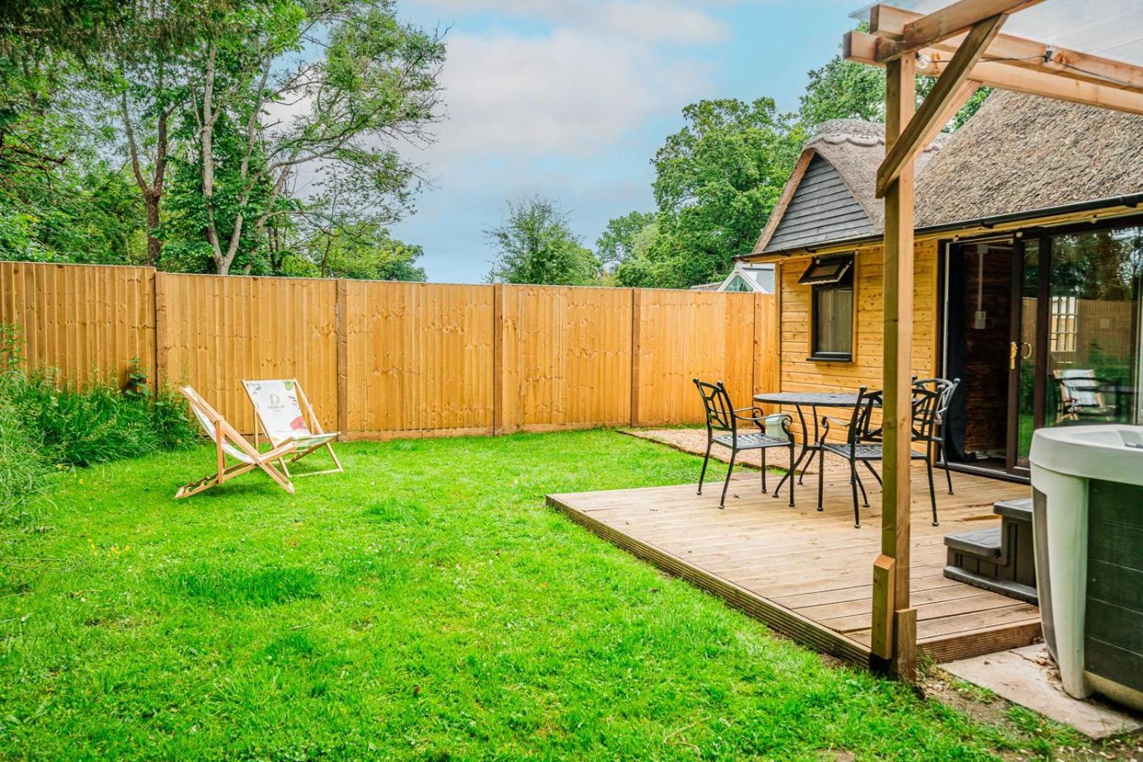 Cozy Cottage With Hot Tub! Cadnam Екстер'єр фото
